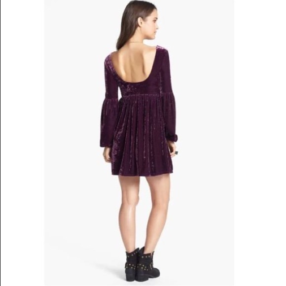 Free People Dress Oh So Easy Crushed Velvet Babydoll Mini Royal Purple Sz L NWT - Picture 2 of 9